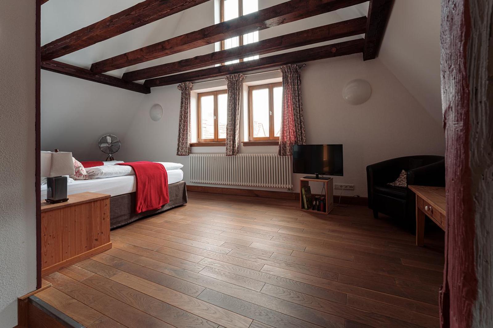 Landgasthof Zum Hasen Kleinwallstadt Bagian luar foto